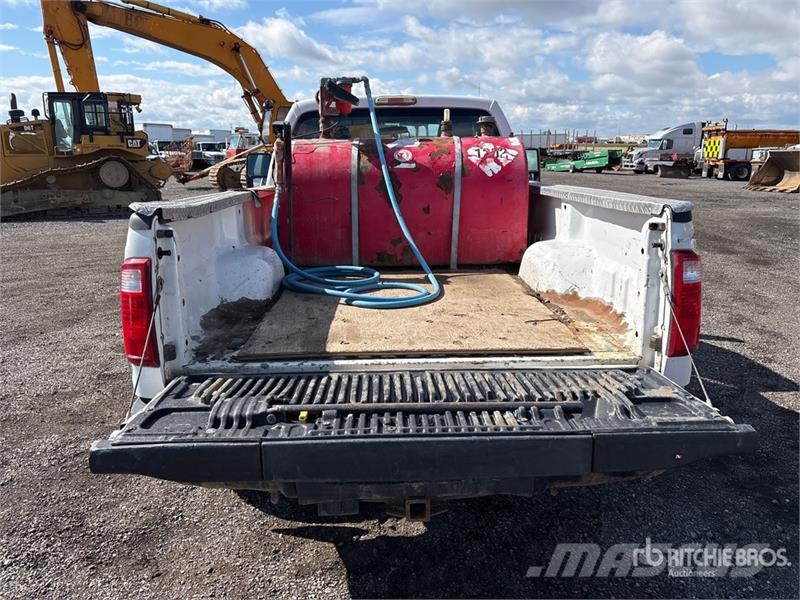 Ford F-350 XL 4x4 Pickup Прочие фургоны