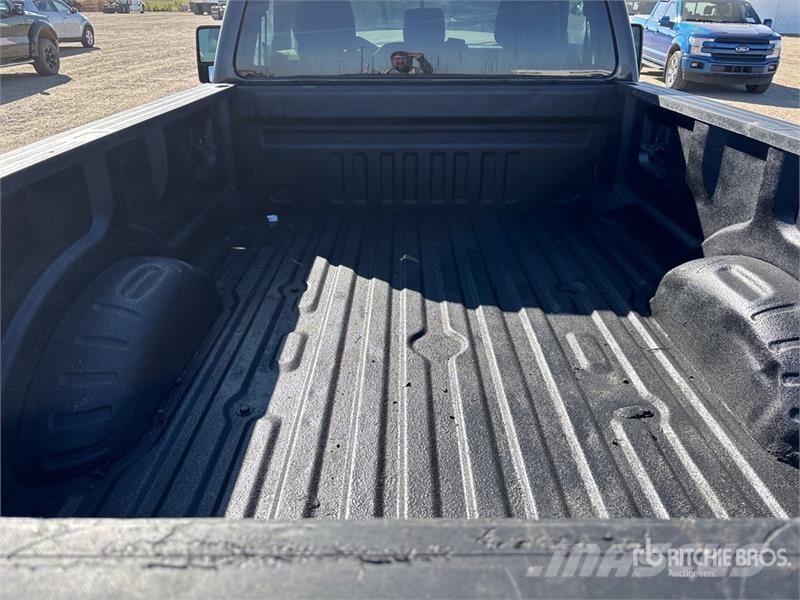 Ford F-350 XL 4x4 Pickup Ostalo