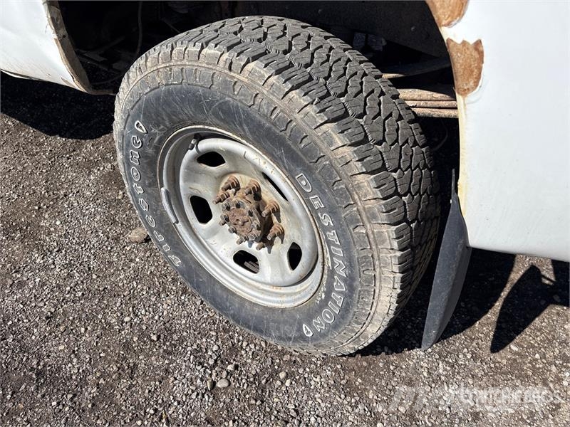 Ford F-350 XL 4x4 Pickup Прочие фургоны