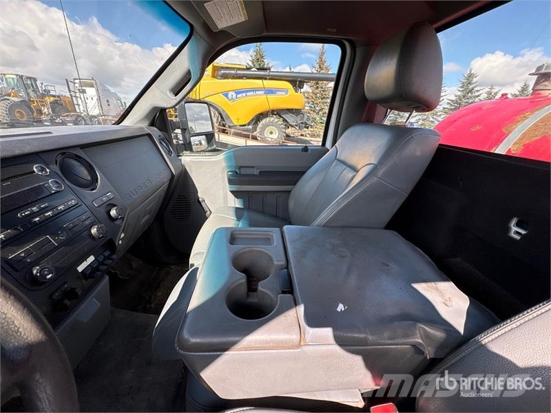 Ford F-350 XL 4x4 Pickup Прочие фургоны