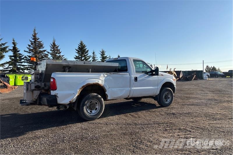 Ford F-350 XL 4x4 Spreader Truck Onderhoud voertuigen