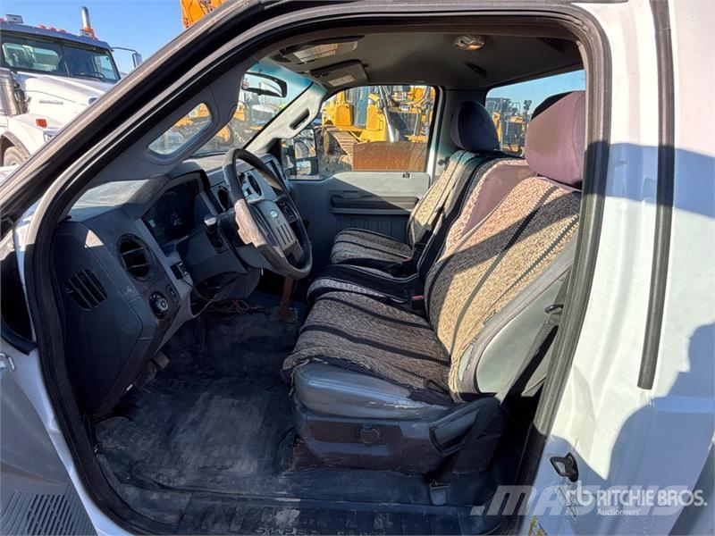 Ford F-350 XL 4x4 Spreader Truck Onderhoud voertuigen