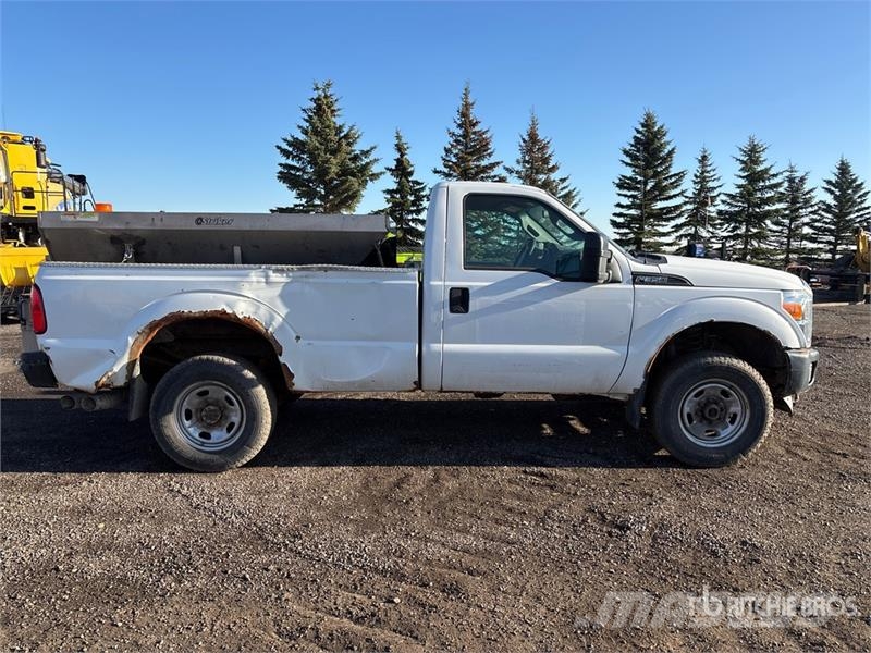 Ford F-350 XL 4x4 Spreader Truck Onderhoud voertuigen