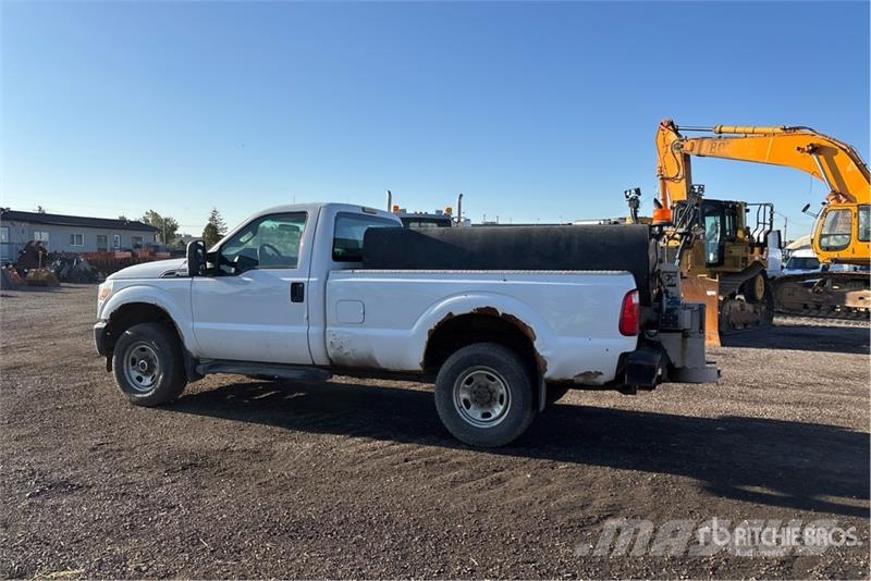 Ford F-350 XL 4x4 Spreader Truck Onderhoud voertuigen