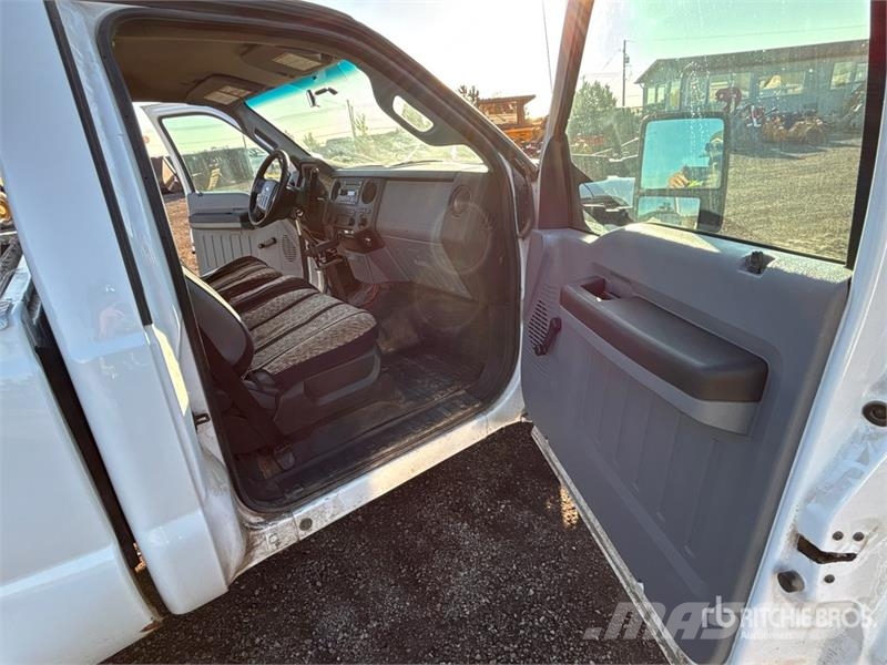 Ford F-350 XL 4x4 Spreader Truck Onderhoud voertuigen
