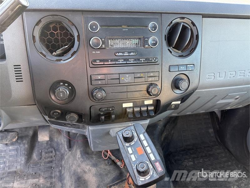 Ford F-350 XL 4x4 Spreader Truck Onderhoud voertuigen