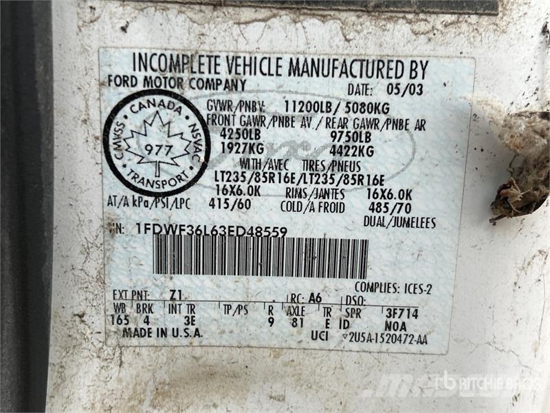 Ford F-350 XLT 4x2 Service Truck (Inoperable) Kis teherszállító/Platós kocsi