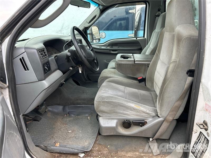 Ford F-350 XLT 4x2 Utility Truck (Inoperable) Pik up kamioni