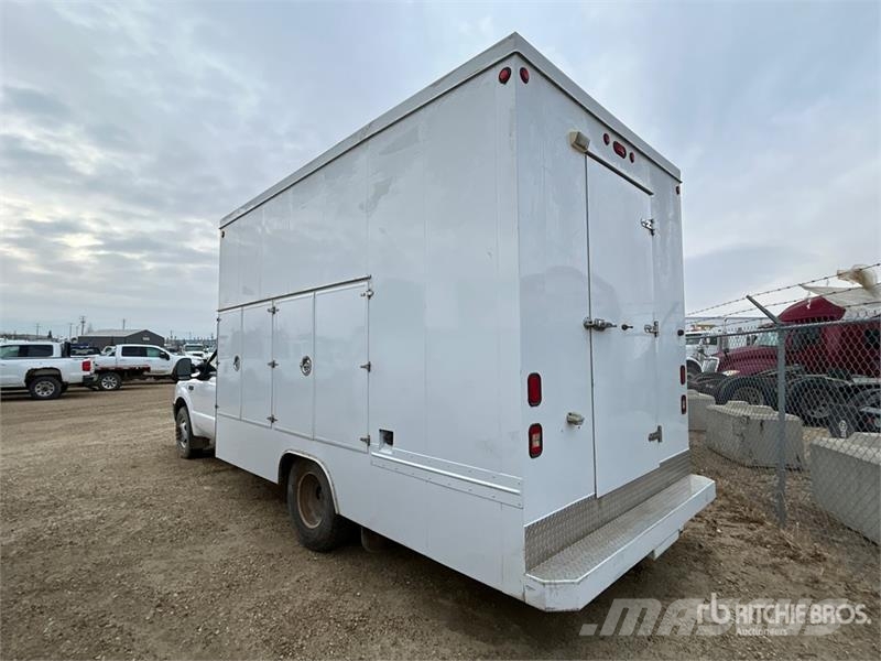 Ford F-350 XLT 4x2 Utility Truck (Inoperable) Pik up kamioni