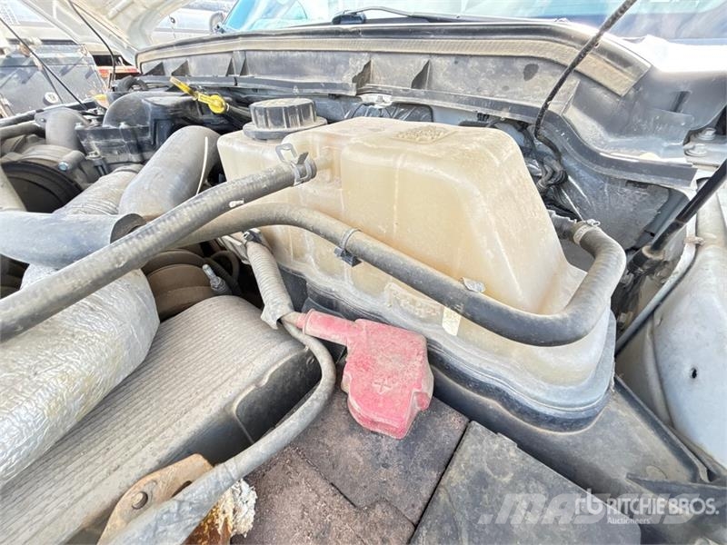 Ford F-350 XLT 4x4 Crew Cab Pickup Drugi