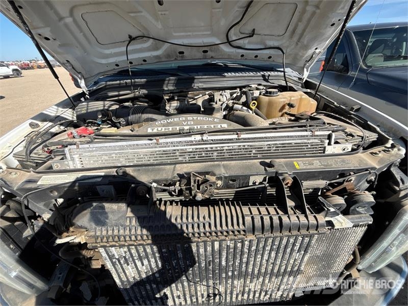 Ford F-350 XLT 4x4 Crew Cab Pickup Прочие фургоны