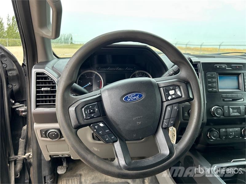 Ford F-350 XLT 4x4 Crew Cab Pickup Άλλα Vans