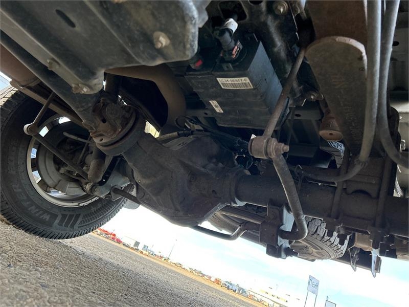 Ford F-350 XLT 4x4 Crew Cab Pickup أخرى
