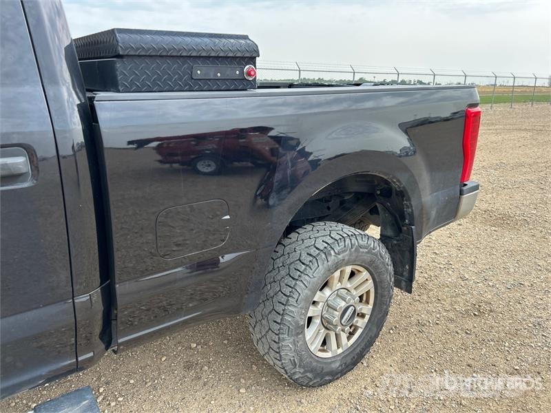 Ford F-350 XLT 4x4 Crew Cab Pickup Άλλα Vans