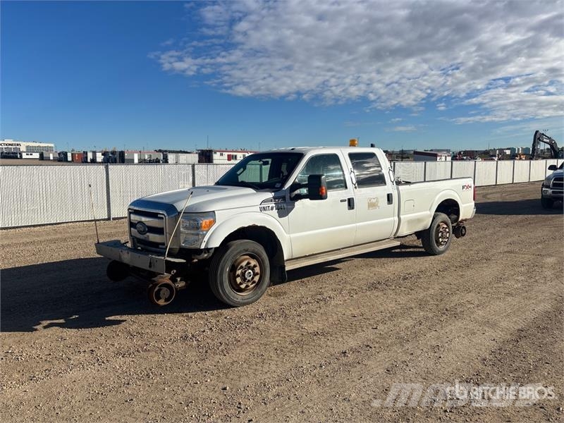 Ford F-350 XLT 4x4 Crew Cab Hi-Rail Pickup Прочие фургоны
