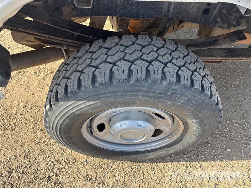 Ford F-350 XLT 4x4 Crew Cab Pickup Anders