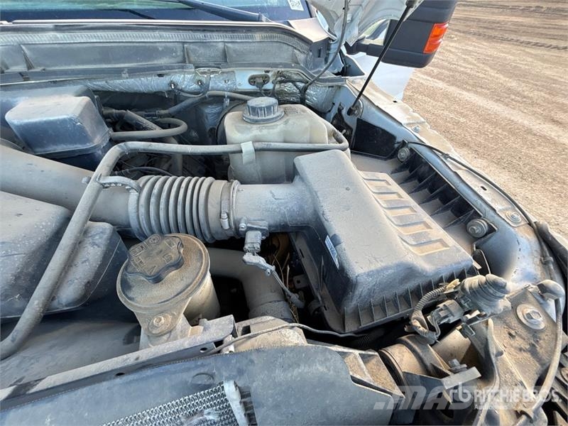 Ford F-350 XLT 4x4 Crew Cab Hi-Rail Pickup Прочие фургоны