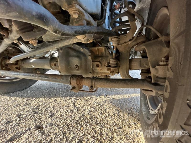 Ford F-350 XLT 4x4 Crew Cab Pickup أخرى
