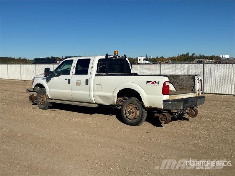 Ford F-350 XLT 4x4 Crew Cab Hi-Rail Pickup Прочие фургоны