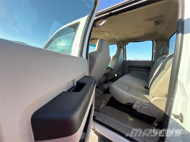 Ford F-350 XLT 4x4 Crew Cab Pickup Прочие фургоны