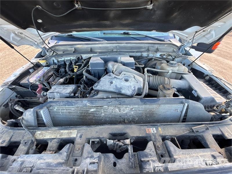 Ford F-350 XLT 4x4 Crew Cab Hi-Rail Pickup Прочие фургоны