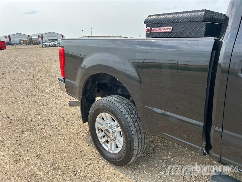 Ford F-350 XLT 4x4 Crew Cab Pickup Άλλα Vans