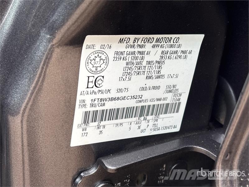 Ford F-350 XLT 4x4 Crew Cab Pickup Ostalo