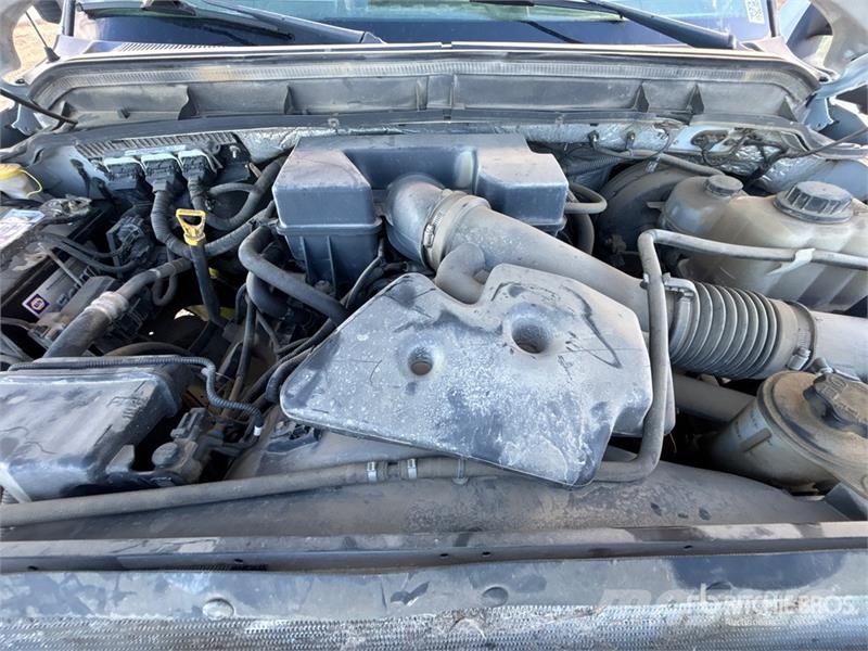 Ford F-350 XLT 4x4 Crew Cab Hi-Rail Pickup Прочие фургоны