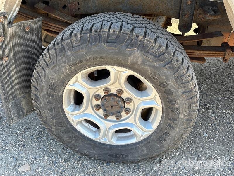 Ford F-350 XLT 4x4 Crew Cab Pickup Прочие фургоны