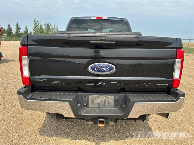Ford F-350 XLT 4x4 Crew Cab Pickup Άλλα Vans