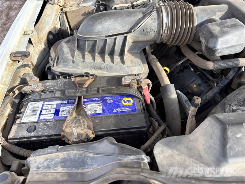 Ford F-350 XLT 4x4 Crew Cab Pickup 其他