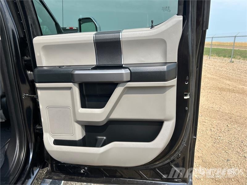 Ford F-350 XLT 4x4 Crew Cab Pickup Άλλα Vans