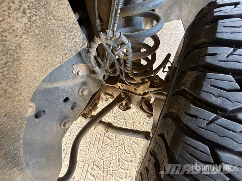 Ford F-350 XLT 4x4 Crew Cab Pickup Ostalo