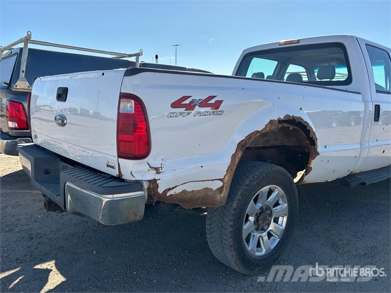 Ford F-350 XLT 4x4 Crew Cab Pickup Прочие фургоны