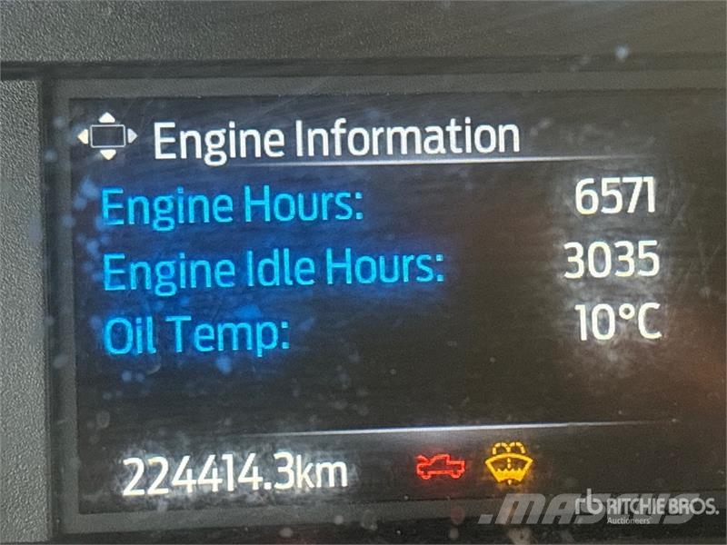 Ford F-350 XLT 4x4 Crew Cab Pickup Ostalo