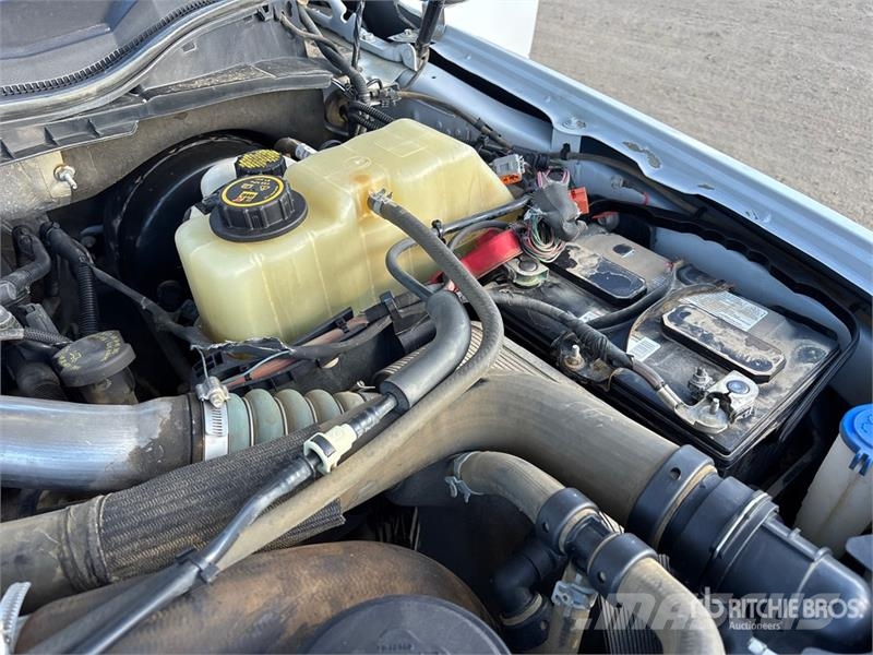 Ford F-350 XLT 4x4 Crew Cab Pickup Other