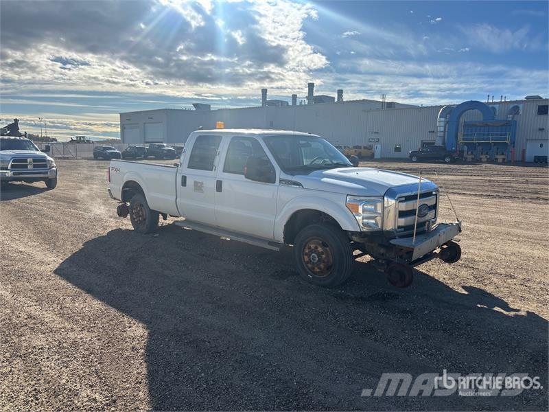 Ford F-350 XLT 4x4 Crew Cab Hi-Rail Pickup Прочие фургоны