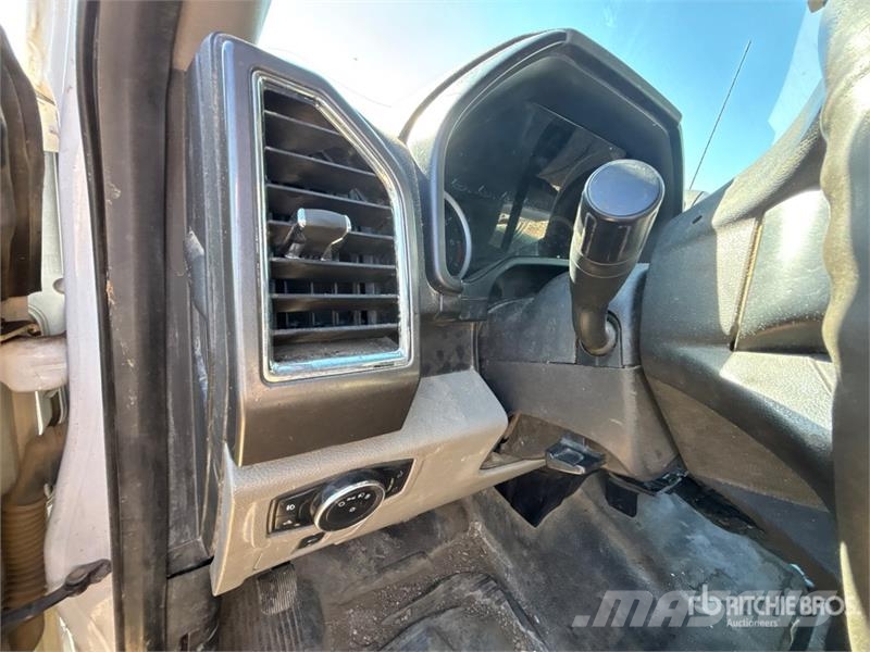 Ford F-350 XLT 4x4 Crew Cab Pickup Прочие фургоны