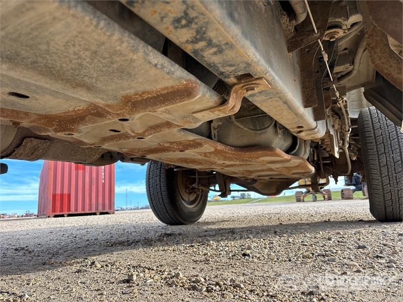 Ford F-350 XLT 4x4 Crew Cab Pickup (Inoperable) Övriga bilar