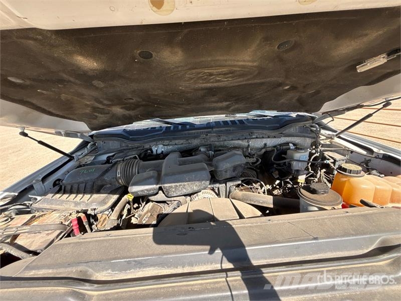 Ford F-350 XLT 4x4 Crew Cab Pickup Прочие фургоны
