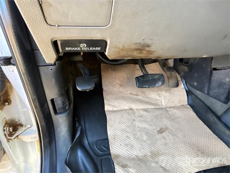 Ford F-350 XLT 4x4 Crew Cab Utility Truck Пікапи / Бічне розвантаження