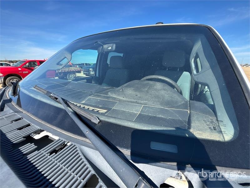 Ford F-350 XLT 4x4 Crew Cab Pickup Kita