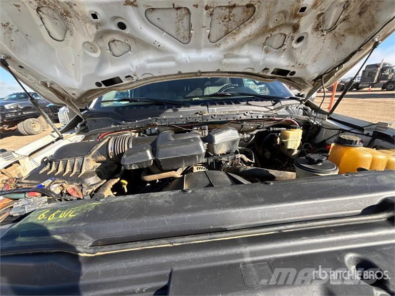 Ford F-350 XLT 4x4 Crew Cab Utility Truck Пікапи / Бічне розвантаження