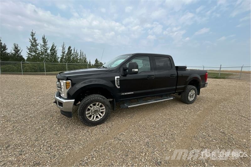 Ford F-350 XLT 4x4 Crew Cab Pickup Άλλα Vans