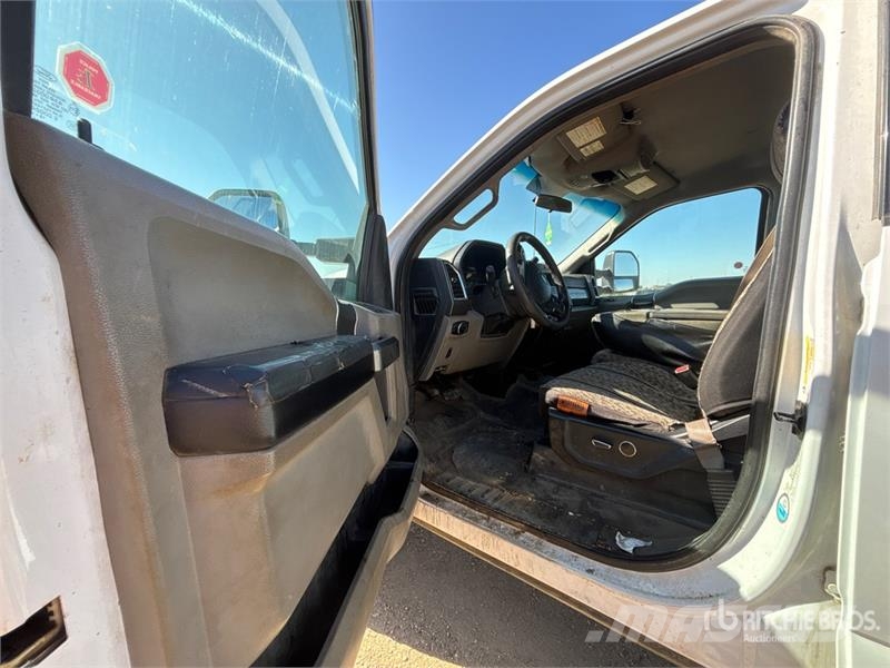 Ford F-350 XLT 4x4 Crew Cab Pickup Прочие фургоны
