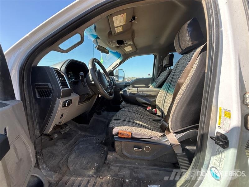 Ford F-350 XLT 4x4 Crew Cab Pickup Прочие фургоны