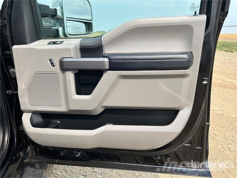 Ford F-350 XLT 4x4 Crew Cab Pickup Άλλα Vans
