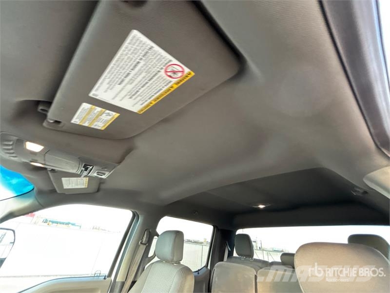 Ford F-350 XLT 4x4 Crew Cab Pickup Other