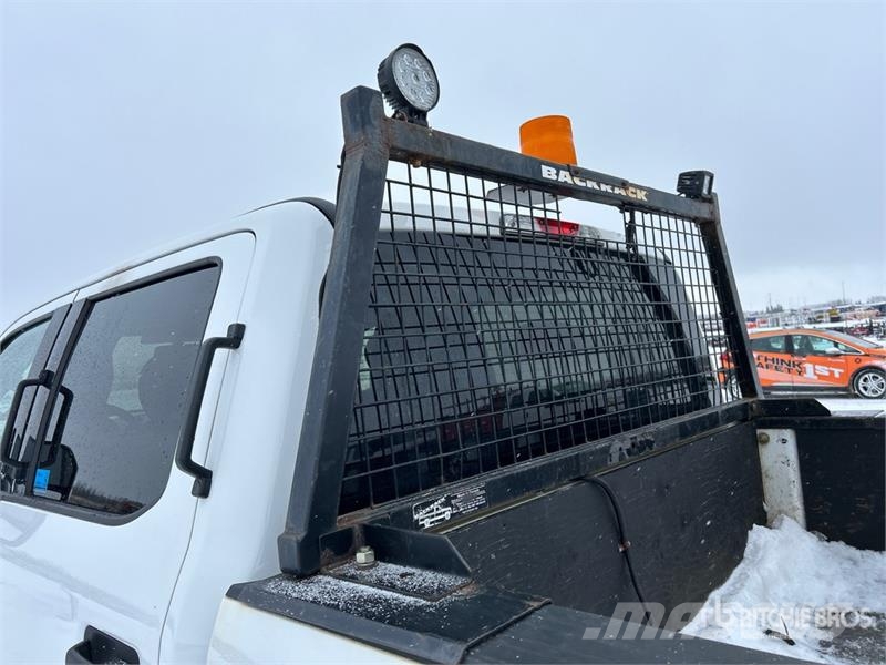 Ford F-350 XLT 4x4 Crew Cab Pickup Ostalo