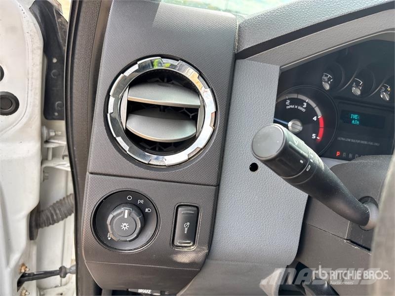 Ford F-350 XLT 4x4 Crew Cab Pickup Άλλα Vans